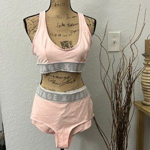 Savage X Fenty high bikini panty and bralette!